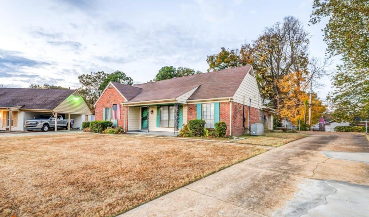 10 From U Of Memphis & Airport- Pinecrest Perch Villa Exterior photo